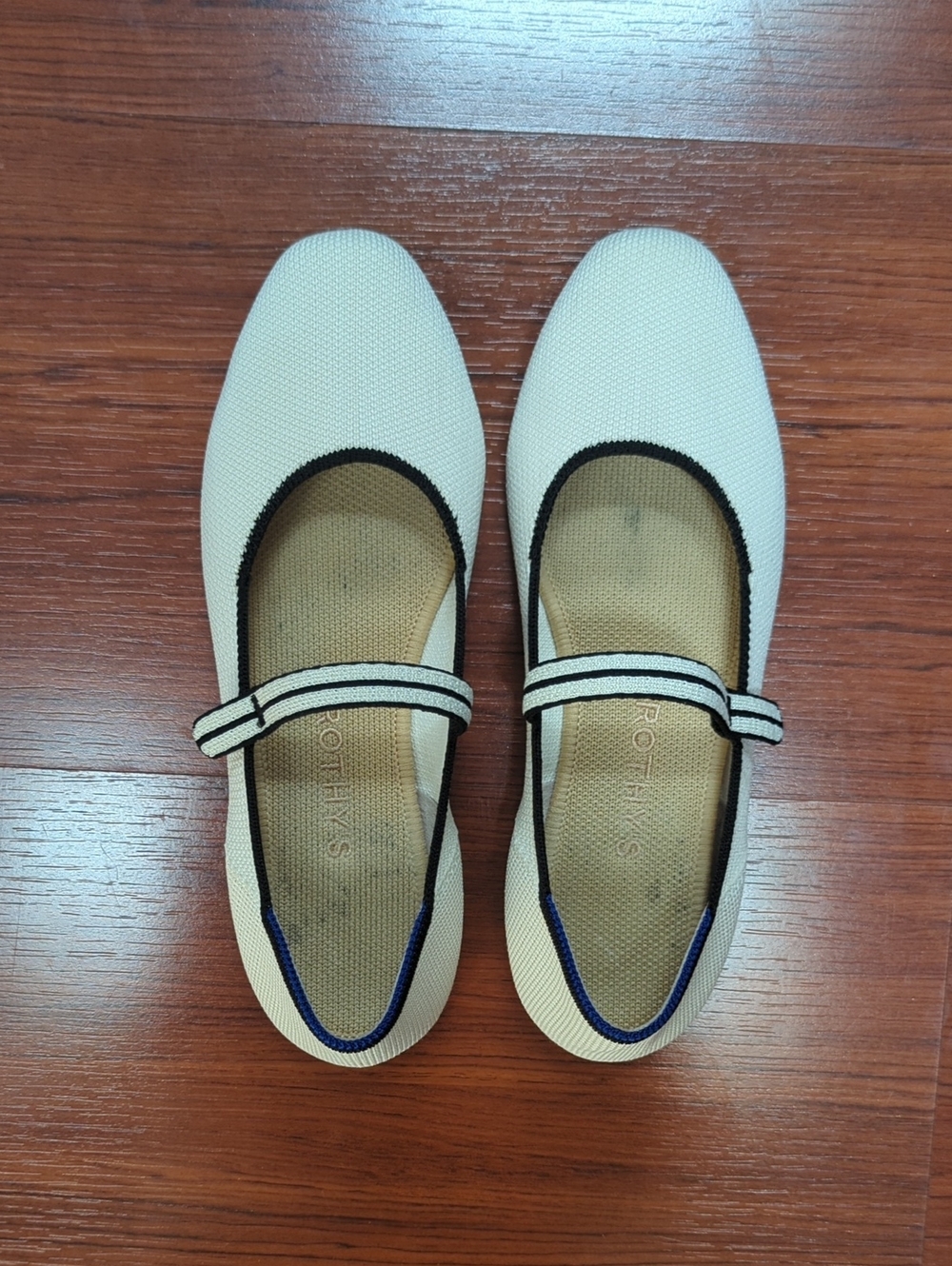 Rothy's Off White Square Toe Mary Jane Flats with Black Trim Size 6